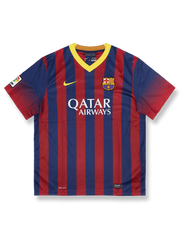 製品画像： クラシックな13/14 バルセロナ ホームユニフォームの正面図