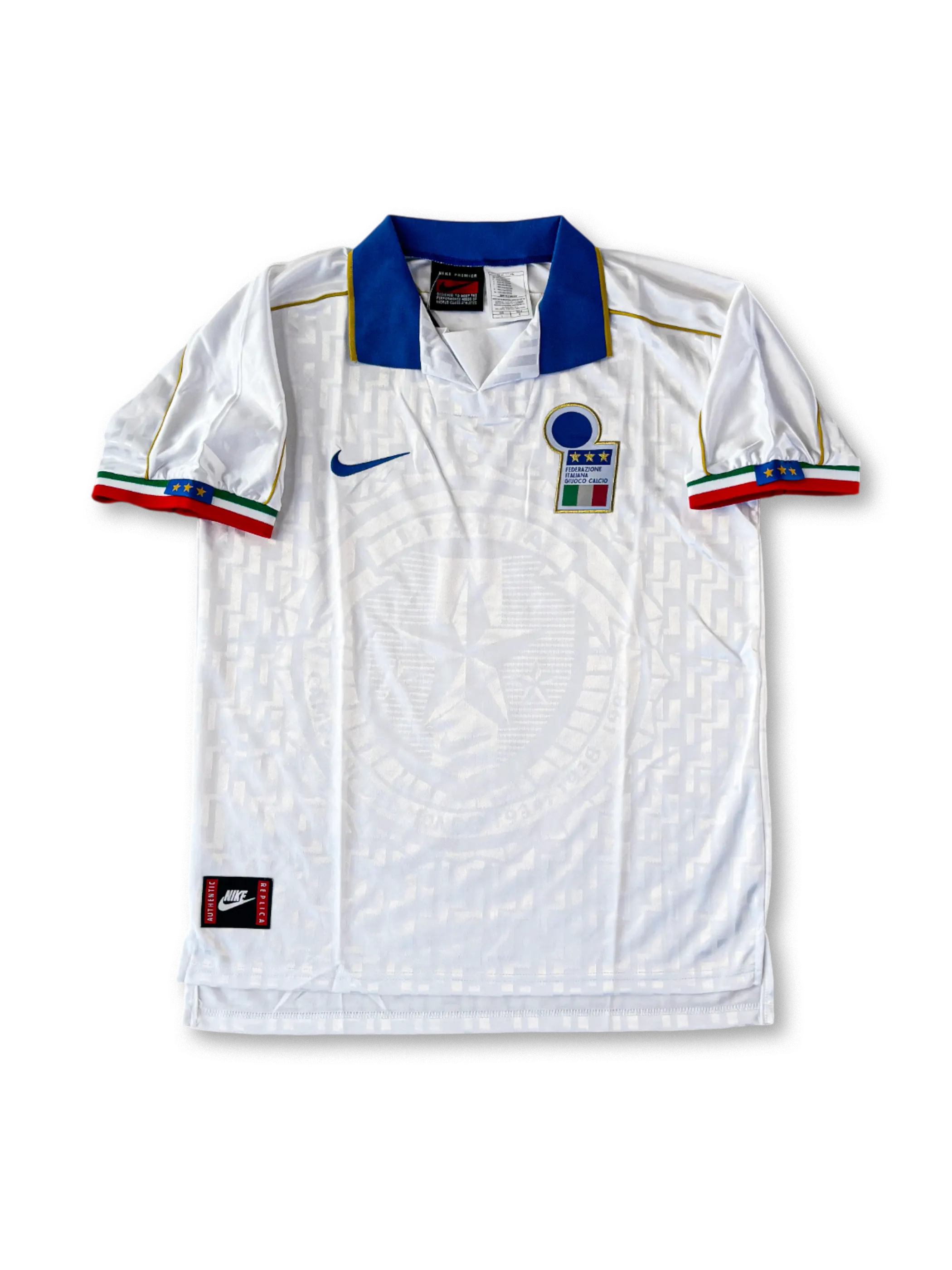 1994–96年イタリア代表アウェイユニフォーム 前面 ホワイト基調