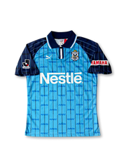 1996/97年ジュビロ磐田 ホームユニフォーム 正面、Nestléロゴ入りライトブルーデザイン
