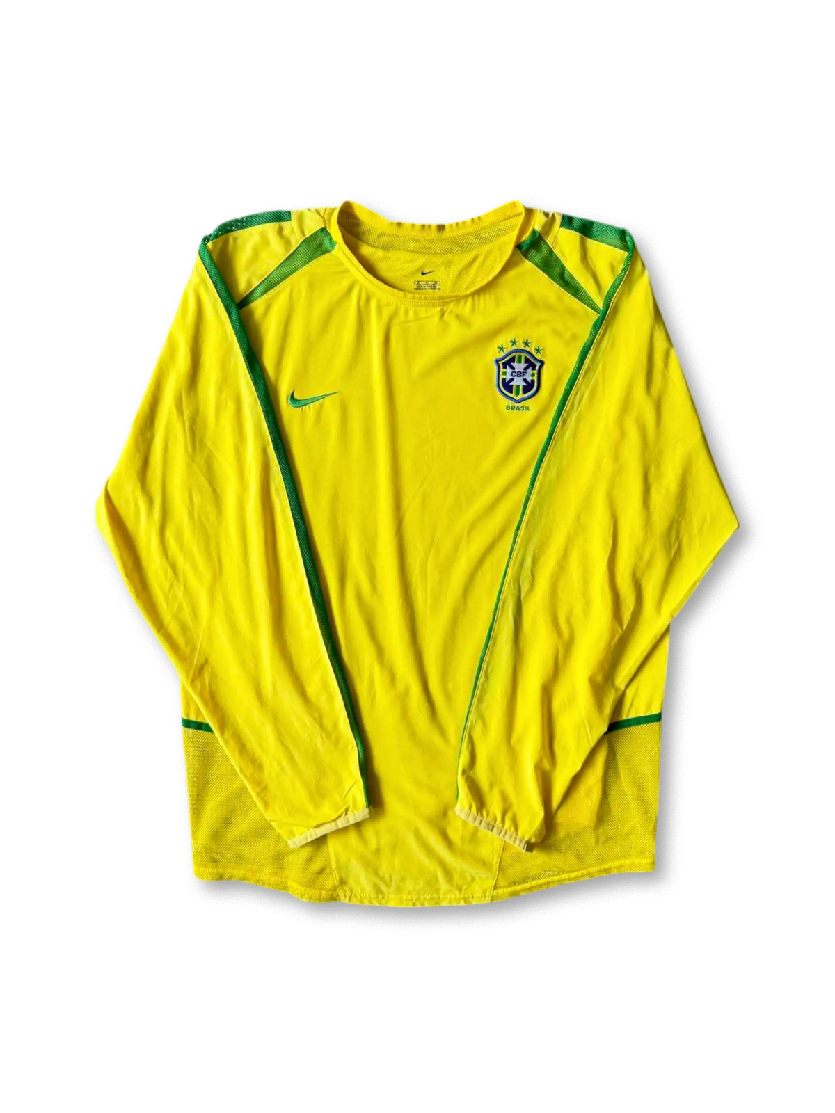 2002年ブラジル代表長袖オーセンティックユニフォームの刺繍エンブレムクローズアップ