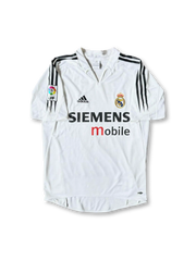Close-up of embroidery detail on 2004-05 Real Madrid retro basketball jersey