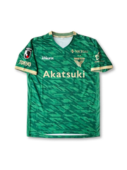 2020年東京ヴェルディ ホームユニフォーム 正面、Akatsukiロゴ入り、幾何学パターン