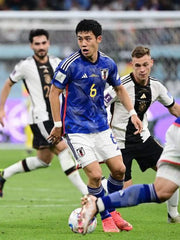 2022年 日本代表 ホーム 遠藤 航 6