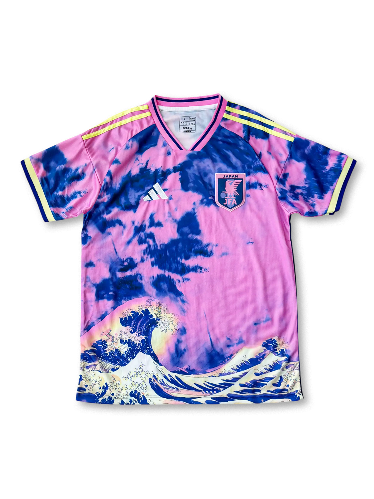 波モチーフ・ピンク×ネイビー配色・素材プリントディテール