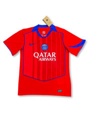 2025-26年パリ・サンジェルマン セカンドユニフォーム 正面、レッド×ブルー切替デザイン