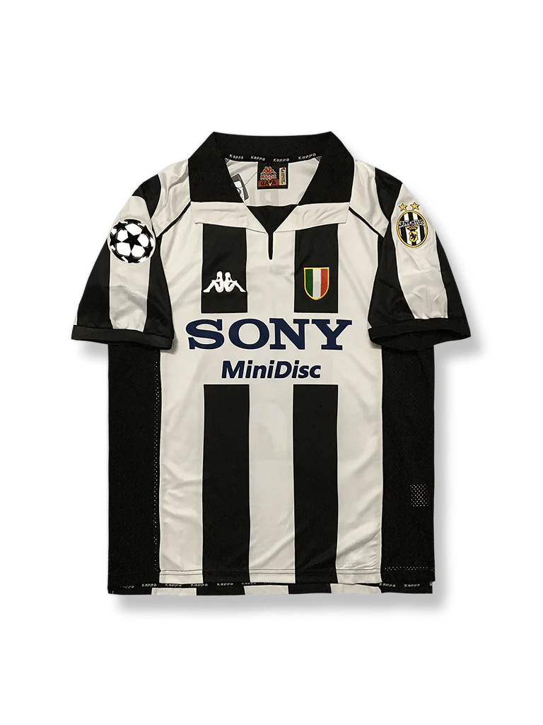 ユヴェントス 1996-1997年のアウェイ　ユニフォーム 35a76a8eb1c2fbc537c97d0a42234b