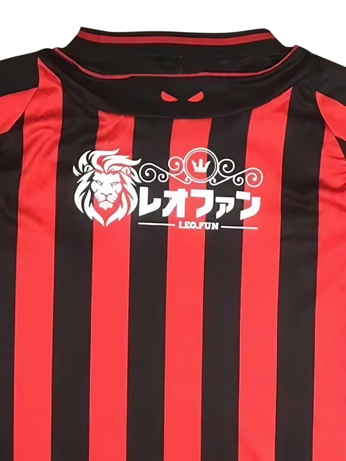 2023年北海道コンサドーレ札幌ホームユニフォームのISHIYAロゴと肩部の詳細