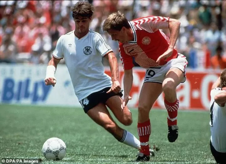 1986-88年 デンマーク代表 ホームユニフォーム-KICKO – KICKO JAPAN 1986-88年 デンマーク代表 ホームユニフォーム-KICKO – KICKO JAPAN