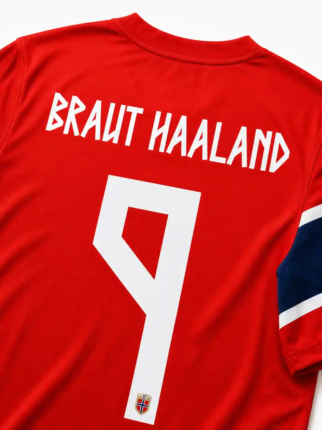 ノルウェー代表 2026 ホームユニフォーム（ブロート・ハーランド 9