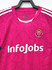 スペイン国王杯 Porcinos FC ホームユニフォーム刺繍の詳細