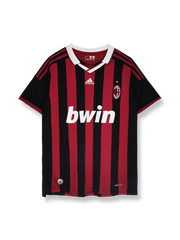 2009/10シーズンのACミランホームユニフォーム、パオロ・マルディーニとカカ着用のクラシックサッカージャージ