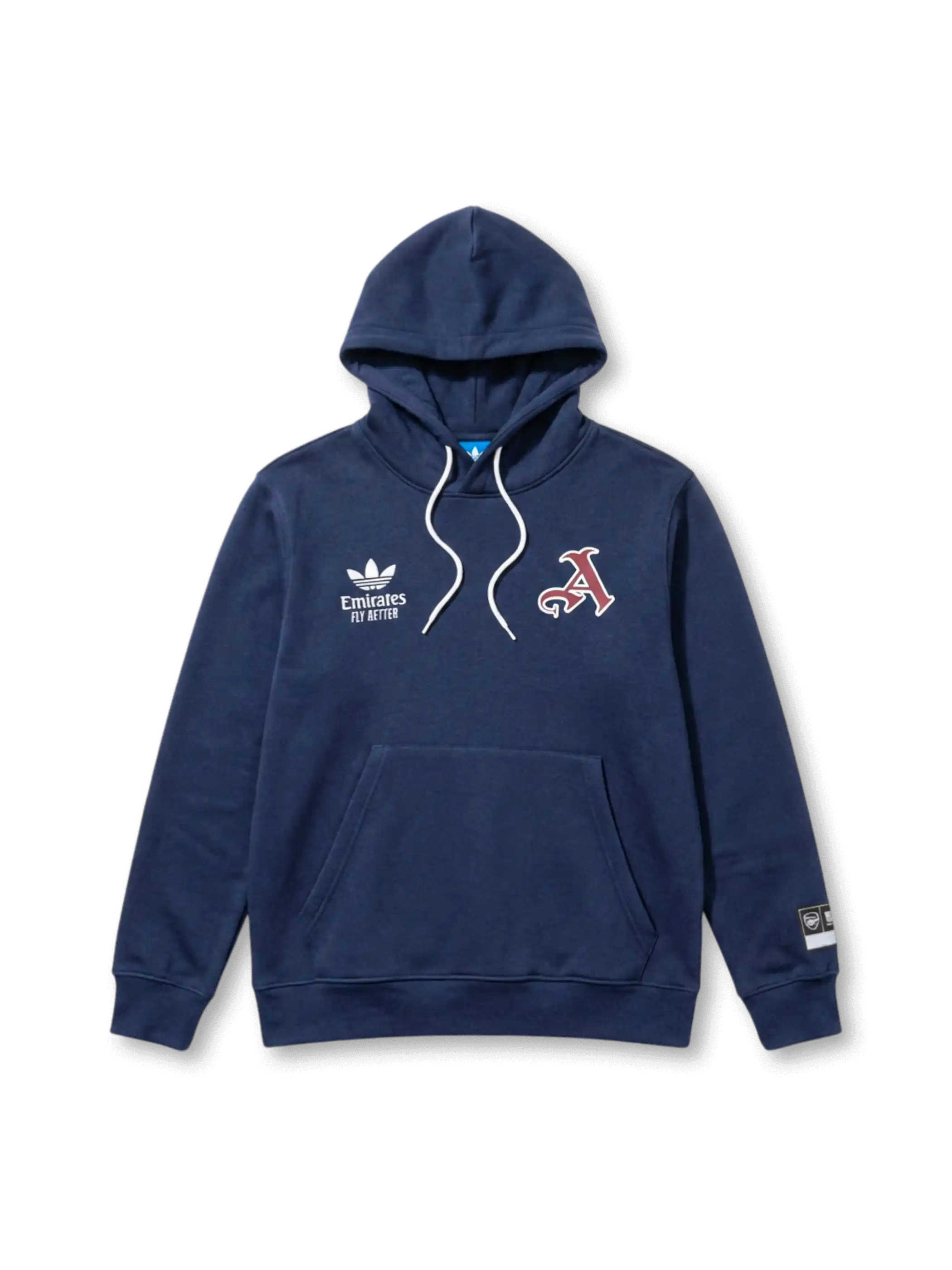 アーセナル × adidas Originals × Emirates カレッジエイトフーディー ネイビー 前面 — ガーネットの小型「A」刺繍とEmiratesロゴを配した三者構成コラボモデル