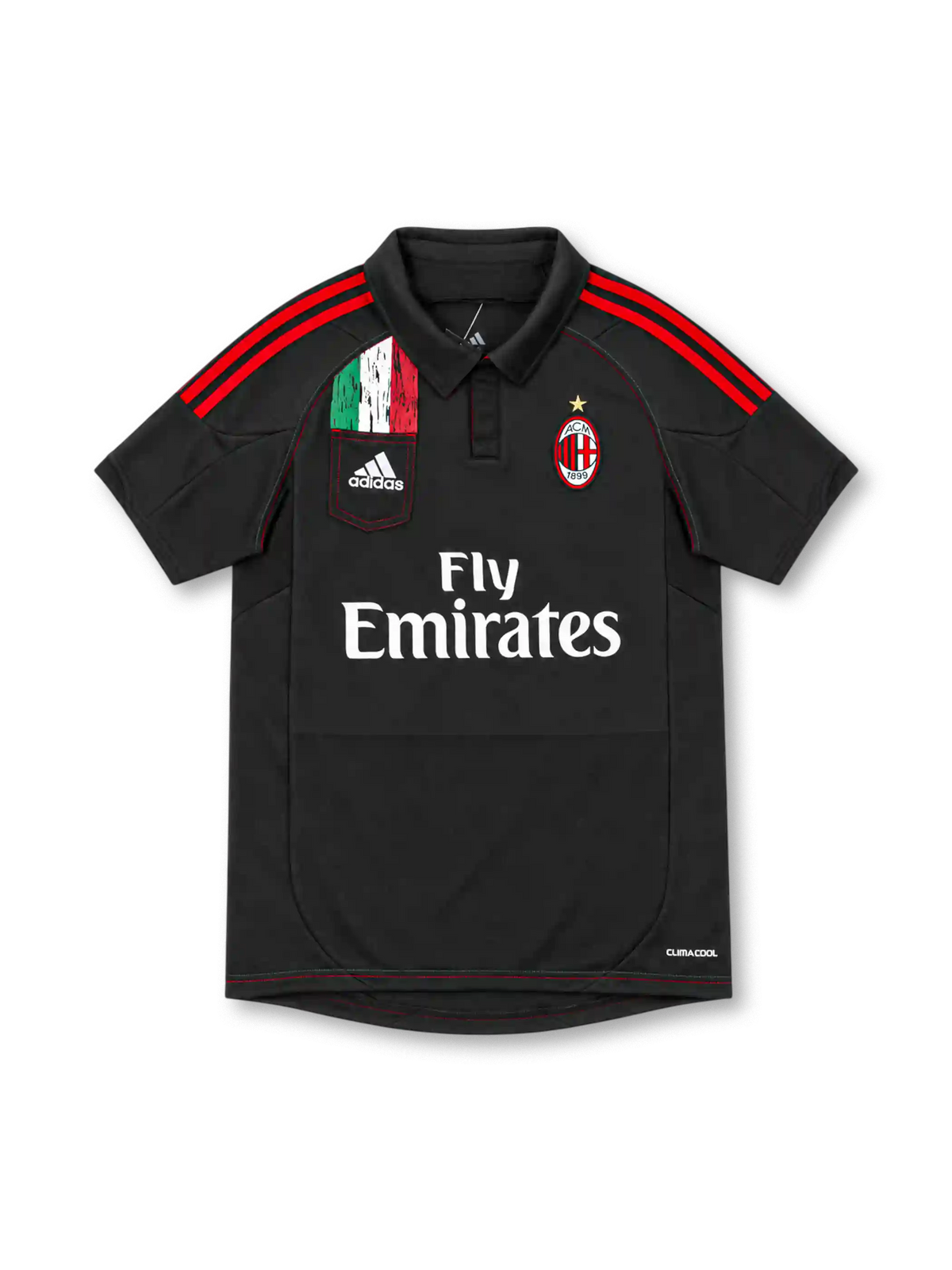 ACミラン 2012/13 アウェイユニフォーム。ブラックのボディにレッドのスリーストライプ、クラブエンブレム、adidasロゴ、Fly Emiratesスポンサー、胸元のトリコロールディテールを配したデザイン。
