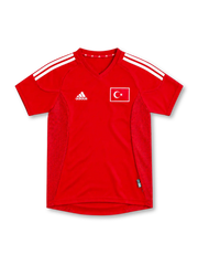 2002 トルコ代表 ホーム adidas製 白い3本ラインと国旗パッチが入った赤いレトロサッカーユニフォーム
