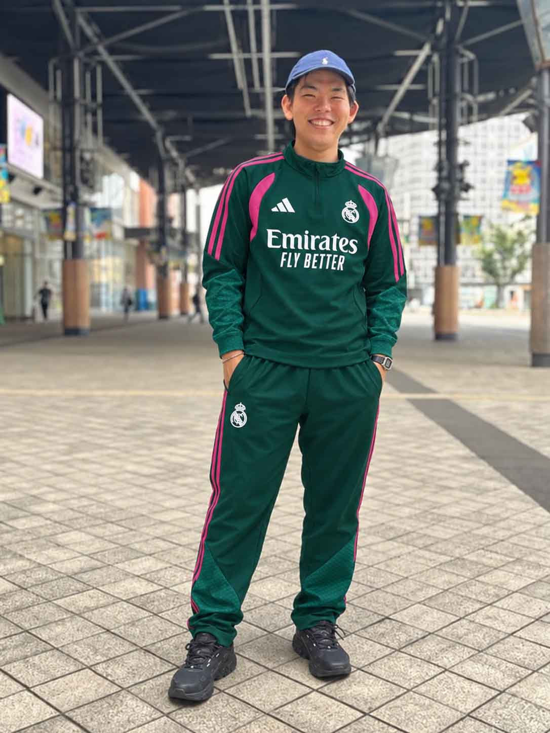 レアル・マドリード 2026-27 ダークグリーン×マゼンタ トレーニング
