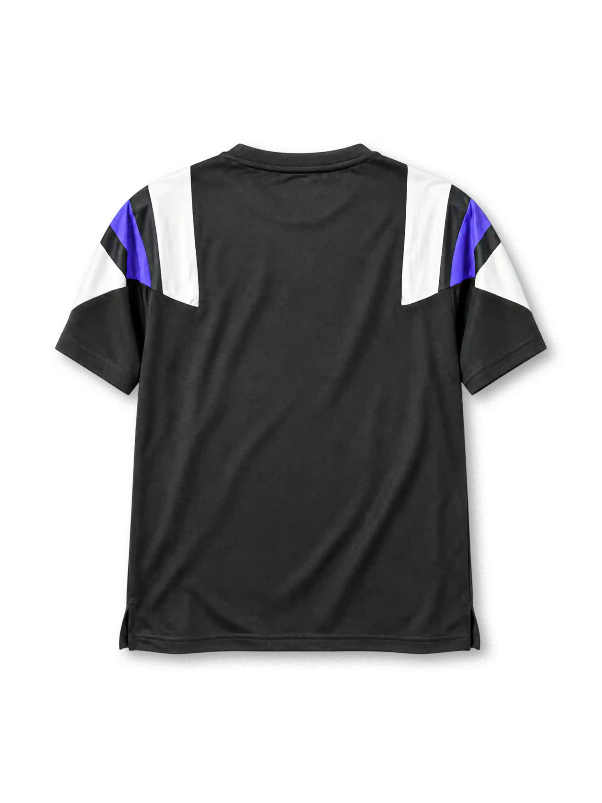 レアル・マドリード 2026-27 EQT Tシャツ 黒に白と紫のショルダーパネル 胸中央にエンブレム入り
