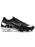Nike Mercurial/マーキュリアル FG ブラックのサッカースパイク、カラフルなスプラッシュ柄とシルバーのスウッシュ、かかとのMロゴ