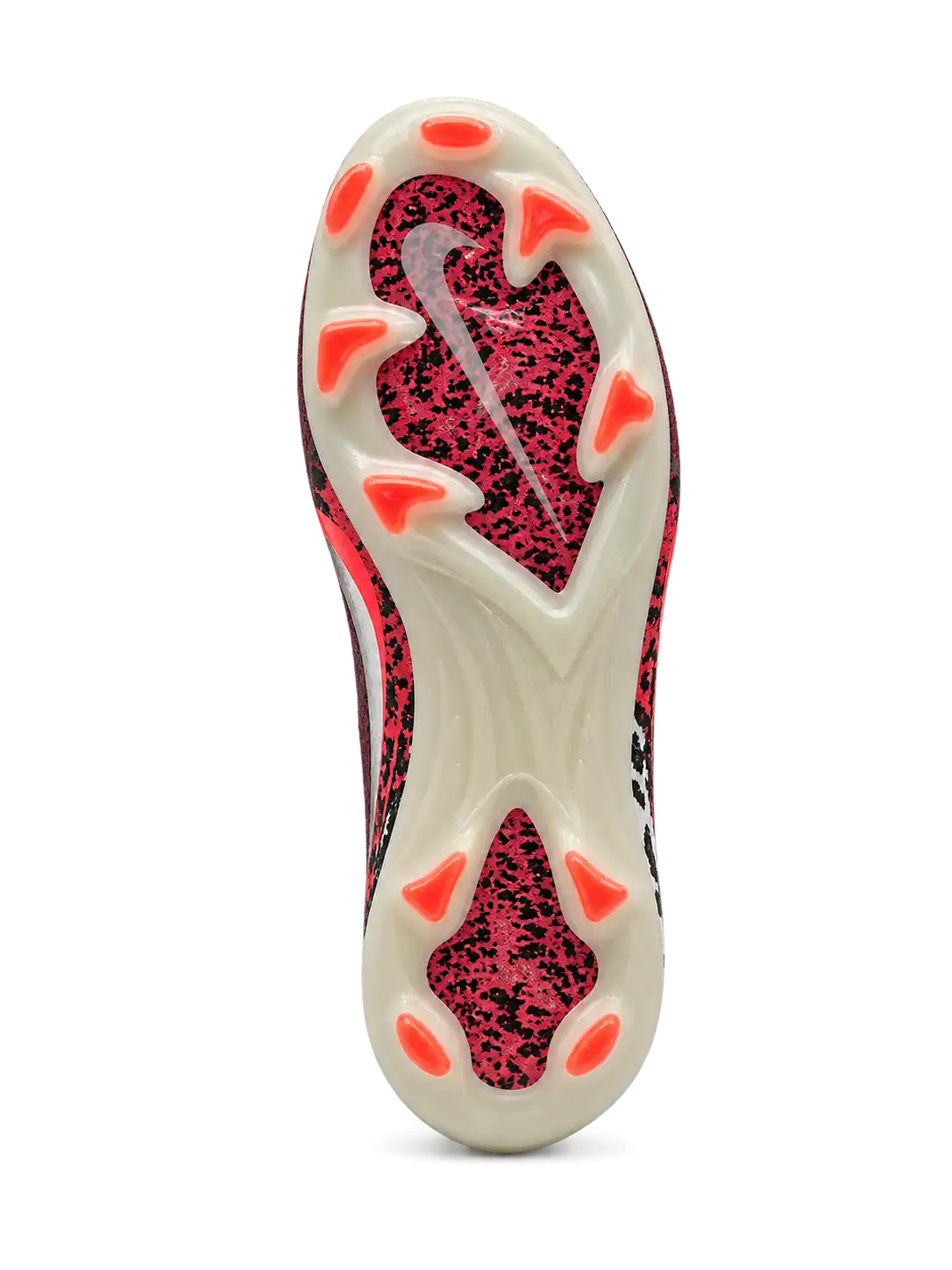 Nike Mercurial/マーキュリアル バーガンディのサッカースパイク、シルバーのスウッシュ、レッドとブラックのサファリ調グラフィック、レッドのスタッドを備えた斜め前方からの写真