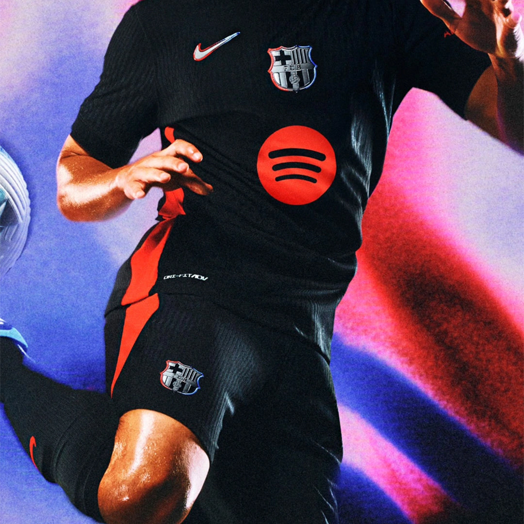 FCバルセロナ 2024-25シーズン アウェイユニフォーム
