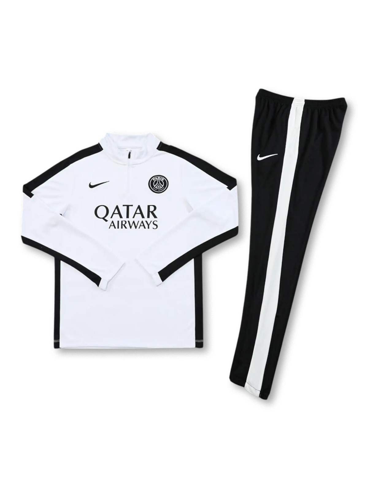 PSG ハーフジップ トレーニングトップ ホワイト 前面（エンブレム／ロゴ）
