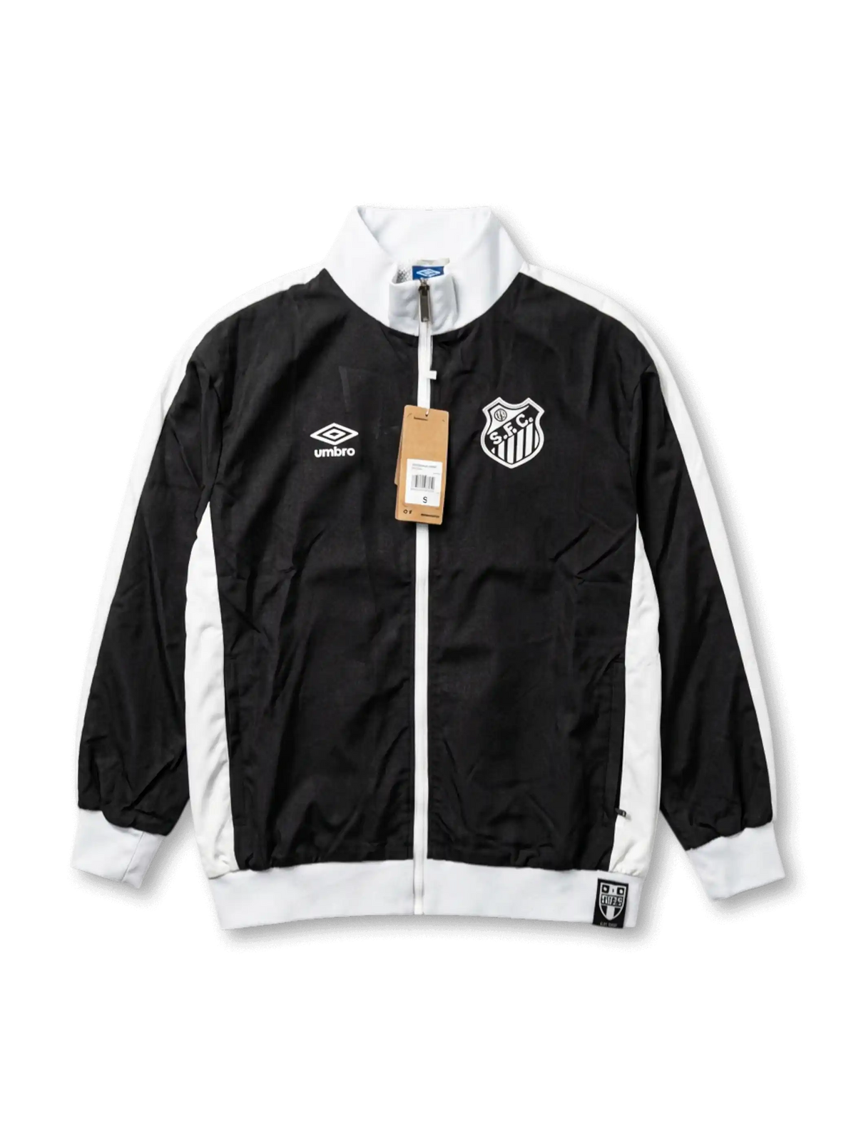 サントスFC×Umbro×Toppsトラックジャケット正面・ブラック×ホワイト、ブラックサテン×ホワイトサイドパネル・UmbroロゴSFCエンブレム・Toppsコラボ裾タグ・タグ付き未使用
