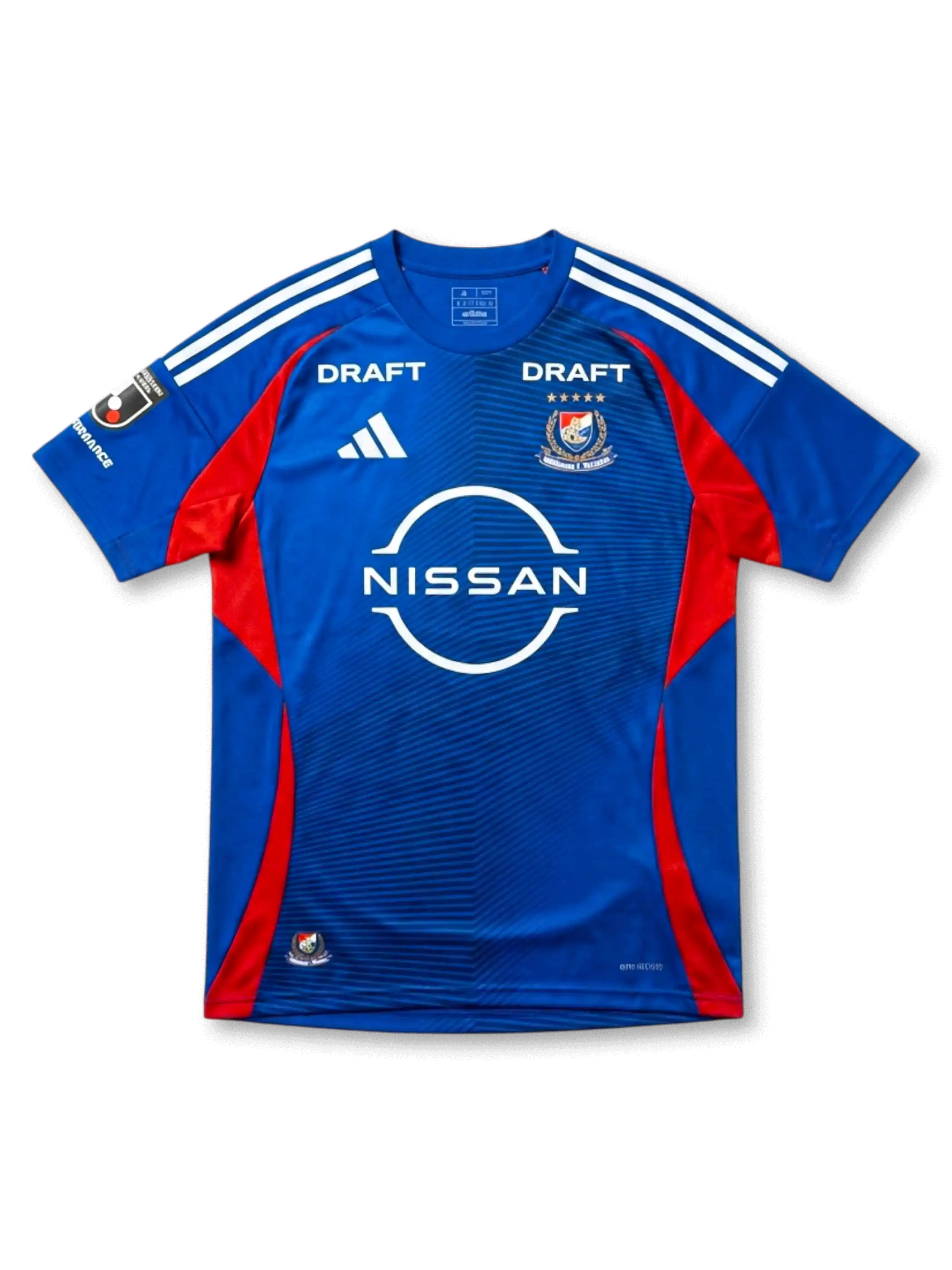横浜F・マリノス 2026/27 ホームジャージ 前面 — ロイヤルブルー×赤サイドパネル×NISSANロゴ×四星エンブレム×Jリーグパッチ
